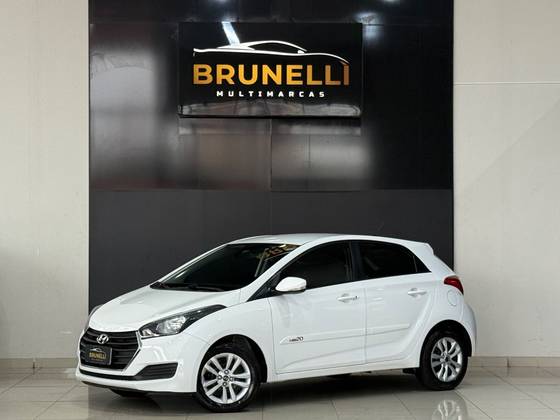 HYUNDAI HB20 1.0 COMFORT 12V FLEX 4P MANUAL HYUNDAI HB20 1.0 COMFORT 12V FLEX 4P MANUAL